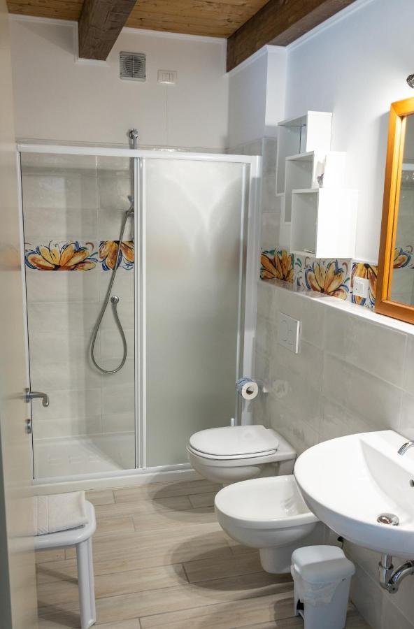 La Casa Di Santino Bed & Breakfast Comacchio Bagian luar foto